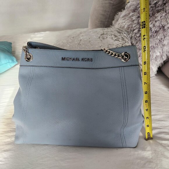 Michael Kors EUC Large Powder Blue Leather Tote With Silvertone Chain - Picture 3 of 16